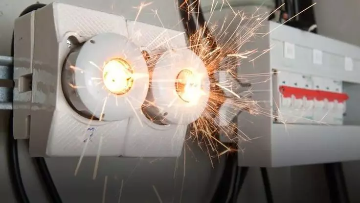 كشف اعطال الكابلات بالباحة